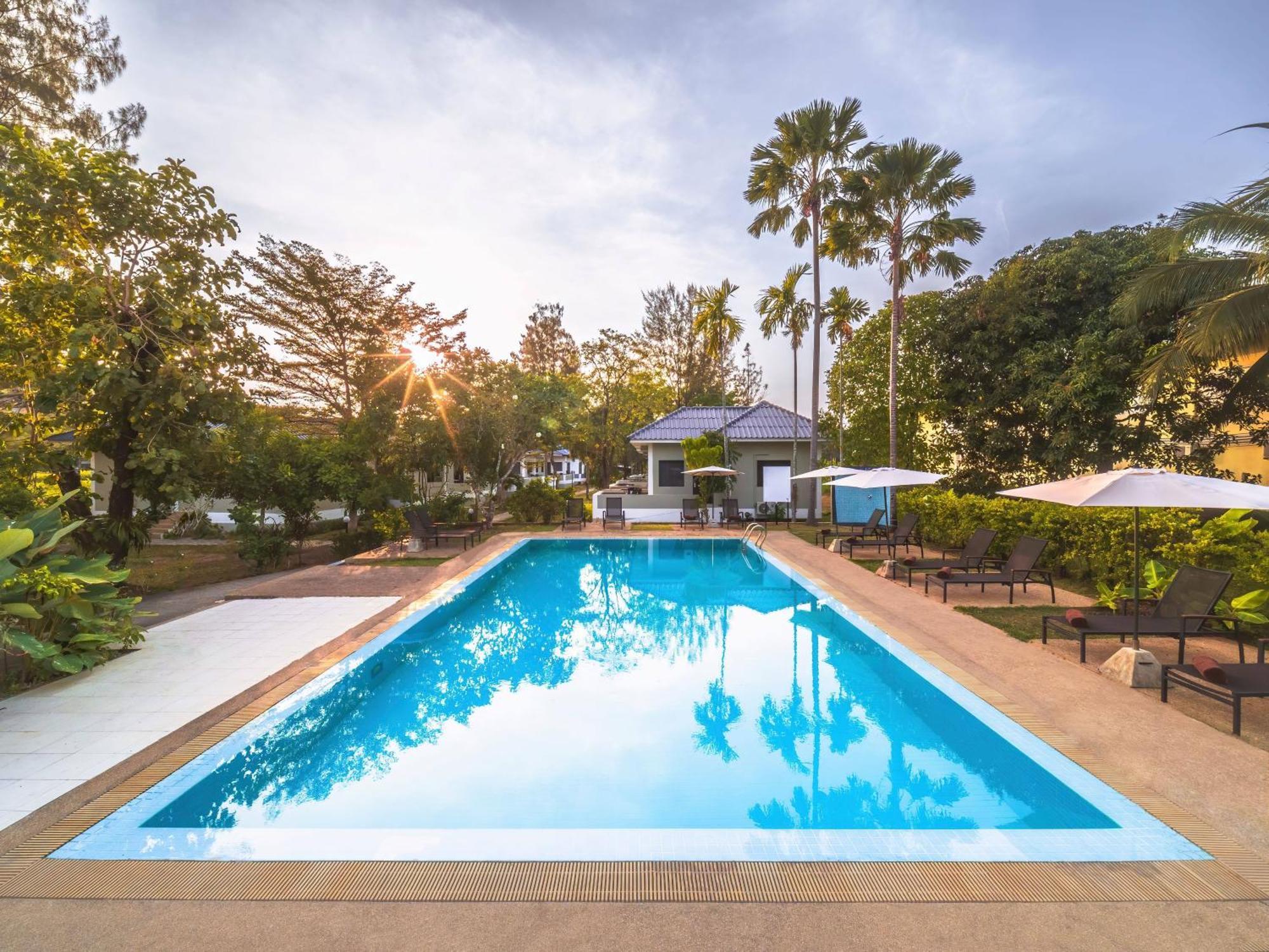 Isara Nai Yang Resort Bagian luar foto