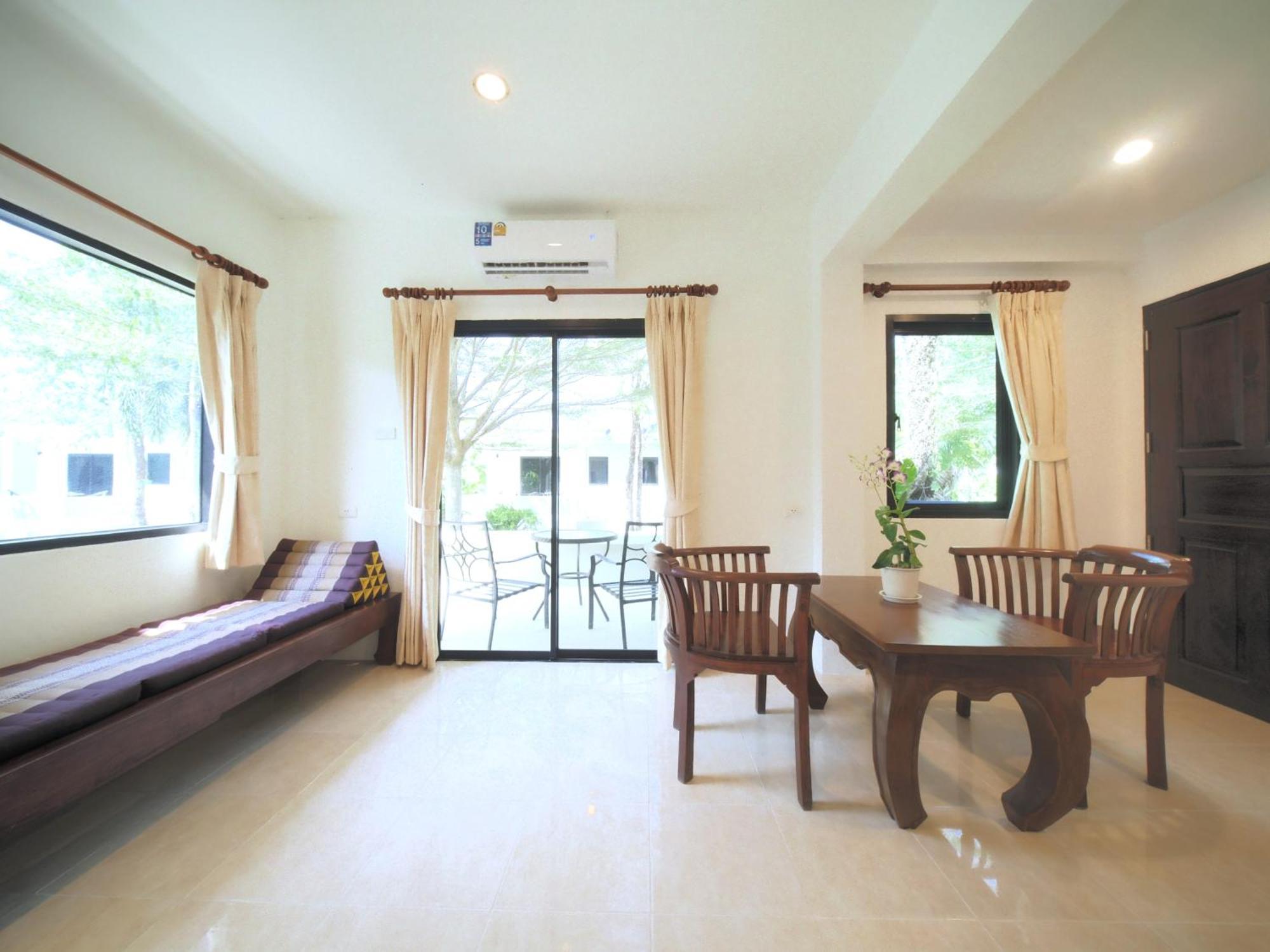 Isara Nai Yang Resort Bagian luar foto